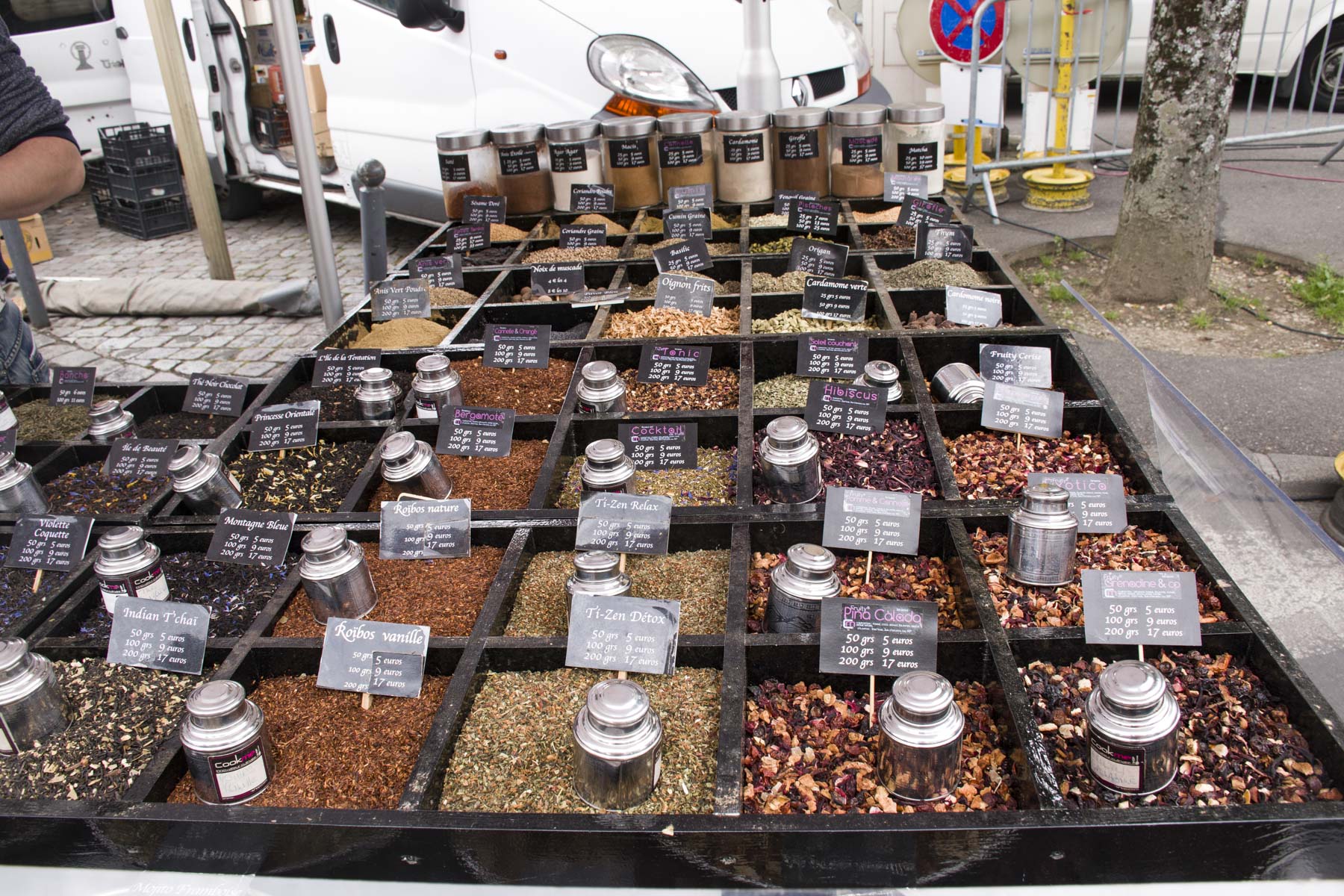 Stall-with-spices-on-the-market-Ferney-Voltaire
