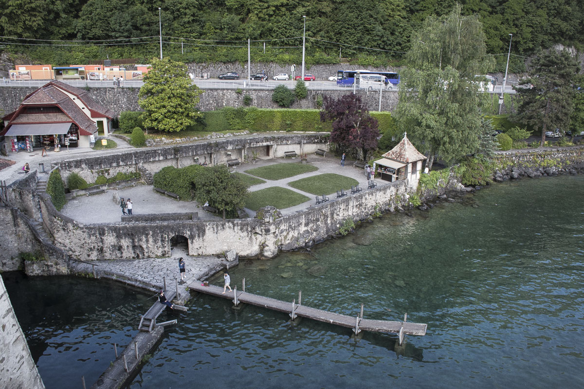 Lake Geneva Chillon castle