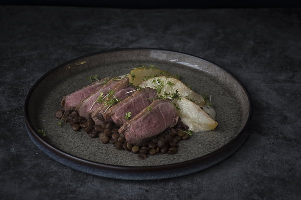 Patka-u-sosu-od-krusaka